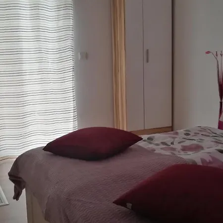 Sara Apartment *