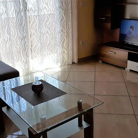 Sara Apartment *