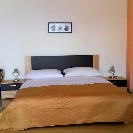 Sara Apartman Makarska