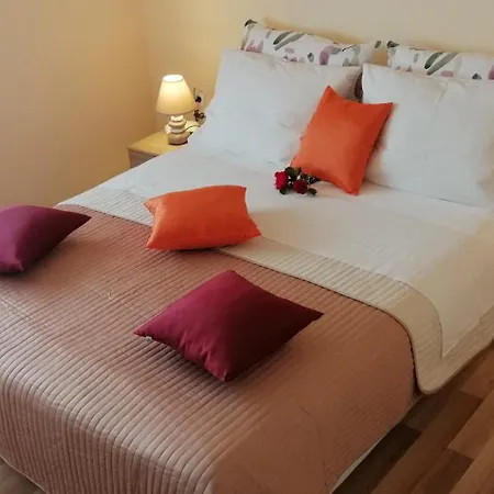Sara Apartman Makarska